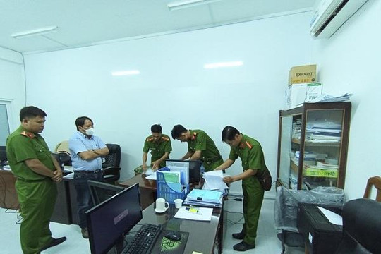 Bắt cựu giám đốc chi nhánh Văn phòng đăng ký đất đai
