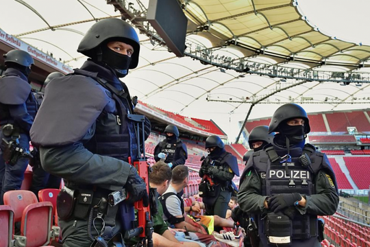 An ninh thắt chặt trước lễ khai mạc Olympic Paris 2024