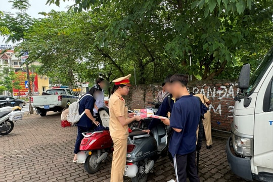 Bảo đảm trật tự ATGT đối với xe ô tô đưa đón học sinh