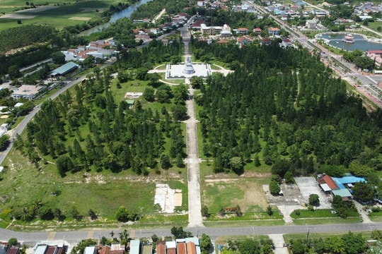 Bình Định: Khai trừ Đảng cựu Bí thư, cách chức cựu Phó Bí thư huyện liên quan vụ giao đất, cho người nhà cựu lãnh đạo thuê đất