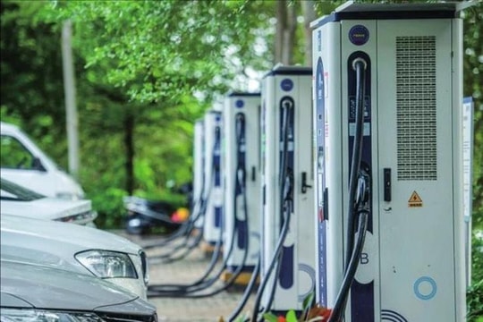Trung Quốc sở hữu hệ thống trạm sạc xe điện lớn nhất thế giới