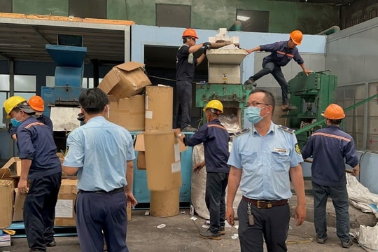 QLTT TP.HCM tiêu huỷ lô hàng vi phạm gần 7 tỷ đồng