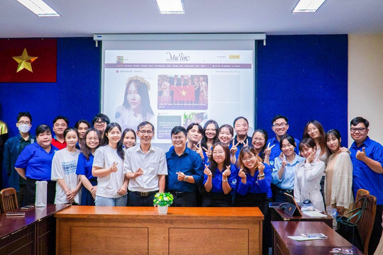Những ngòi bút trẻ 'không chuyên' của TP.HCM