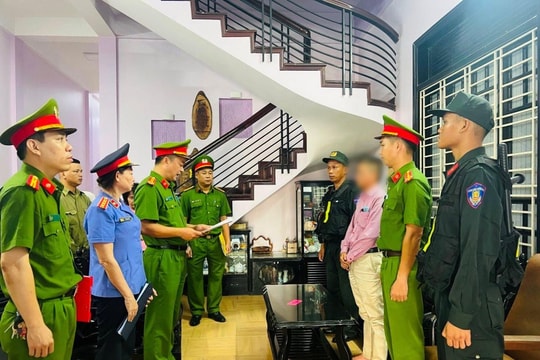Nguyên Giám đốc CDC Huế tiếp tục bị khởi tố