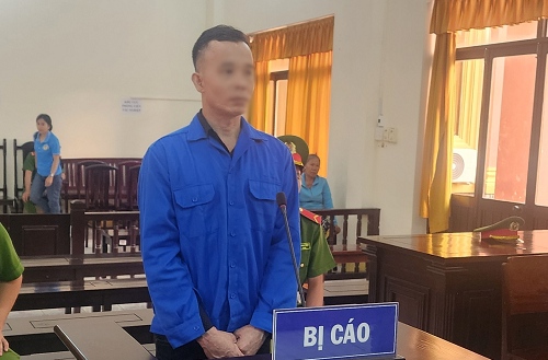 Chồng dùng dao đâm vợ trọng thương