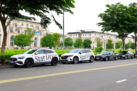 Vietnam Star tổ chức lái thử xe Mercedes-Benz