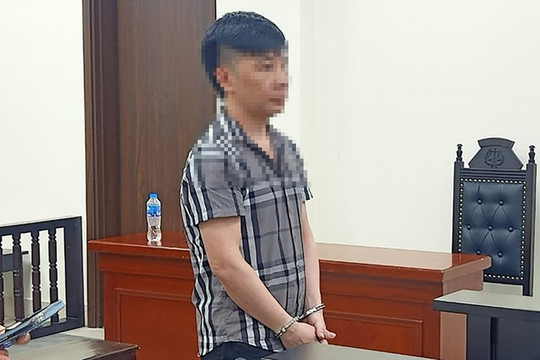 Vướng vòng lao lý sau cú va chạm khi lùi ô tô