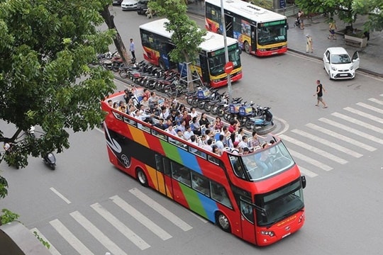 Hà Nội sắp có tuyến buýt city tour đi Bát Tràng