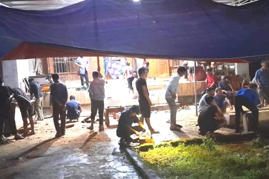 Hai anh em đuối nước khi đi tắm sông