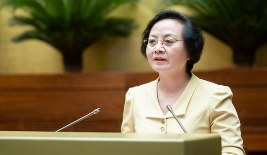 Bộ trưởng Bộ Nội vụ trình Quốc hội đề xuất tăng lương cơ sở, lương hưu, trợ cấp từ 1/7