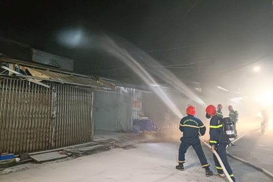 Tăng cường PCCC với nhà ở nhiều tầng, nhiều căn hộ, nhà ở riêng lẻ kết hợp sản xuất, kinh doanh