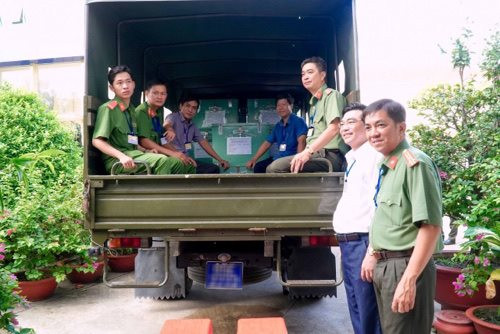Áp tải đề thi tốt nghiệp THPT đến các điểm thi đảm bảo an toàn