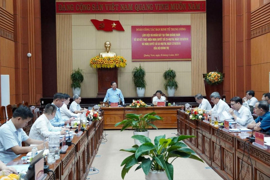 Quảng Nam đề nghị đẩy mạnh phân cấp, ủy quyền trong phát triển công nghiệp