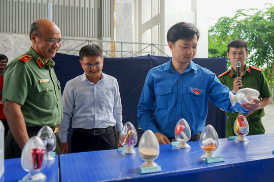 Khai mạc triển lãm “Tác hại của ma túy”