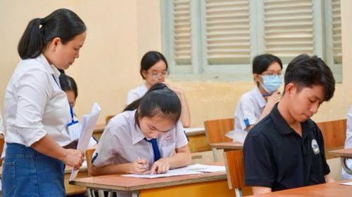 Cần Thơ: Kết thúc môn Toán thi tốt nghiệp THPT, không có trường hợp vi phạm quy chế