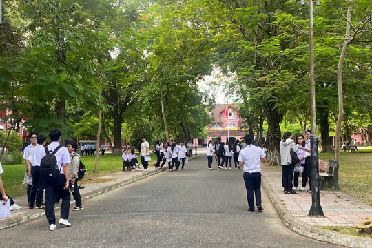 Thừa Thiên Huế: Tỷ lệ thí sinh vắng mặt kỳ thi tốt nghiệp THPT thấp nhất cả nước