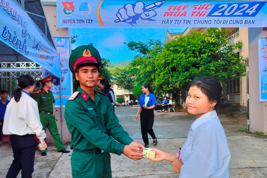 Ấm lòng bữa cơm trưa tiếp sức thí sinh vùng cao