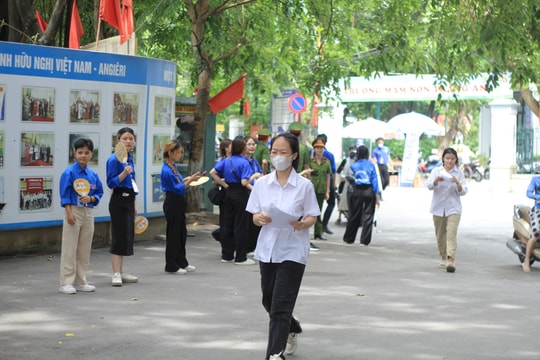 Thi tốt nghiệp THPT 2024: Các sĩ tử tự tin cho môn thi cuối cùng