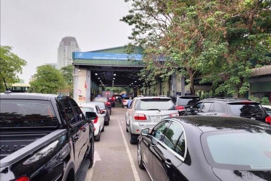 Nguy cơ tái diễn ùn tắc đăng kiểm ở 36 tỉnh, thành