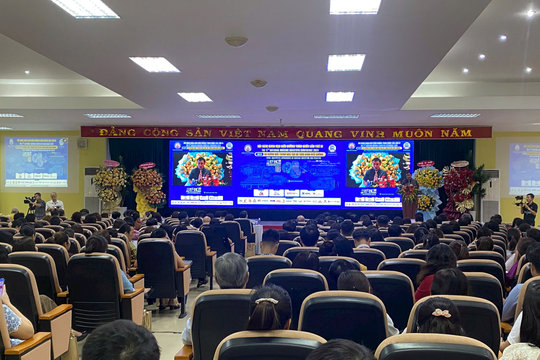 1.200 đại biểu tham dự Hội nghị khoa học điều dưỡng toàn quốc lần thứ XI tại Huế