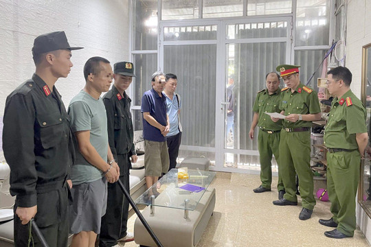 Hà Giang: "Cắt" đường dây cá độ bóng đá trên mạng