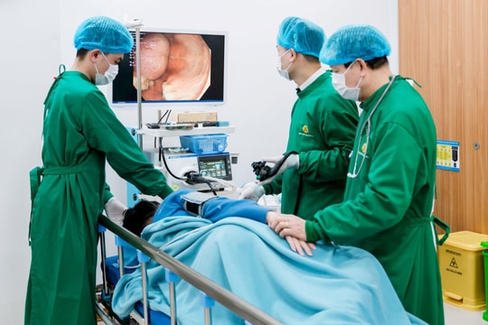 Chủ quan trước dấu hiệu đau bụng, bất ngờ ung thư ‘gọi tên’