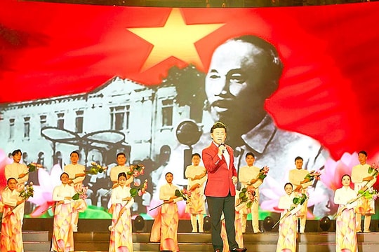 Chương trình nghệ thuật đặc biệt “Tự hào Thành phố mang tên Người”