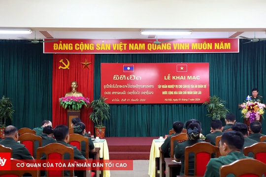 Tập huấn nghiệp vụ cho cán bộ Tòa án quân sự Lào