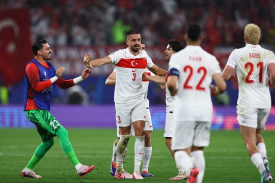Thổ Nhĩ Kỳ giành tấm vé cuối cùng vào tứ kết Euro 2024