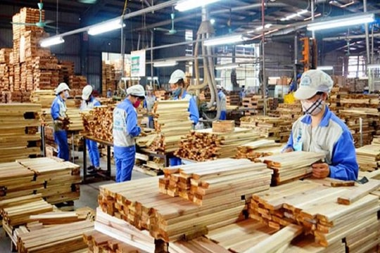 Xuất khẩu gỗ và lâm sản thu về 7,95 tỷ USD trong 6 tháng