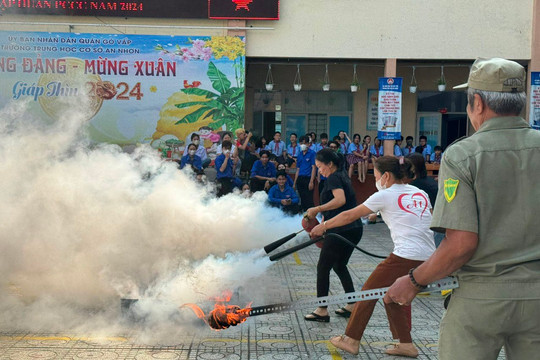 TP.HCM: Phát động phong trào “nhà có thiết bị báo cháy, mặt nạ phòng độc, lối thoát nạn"