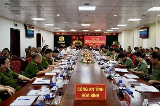 Công an Hòa Bình thực hiện kiểm tra, xử lý nghiêm cán bộ, đảng viên vi phạm