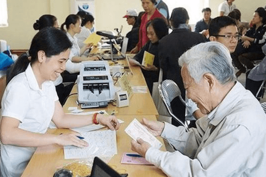 Không có lương hưu, từ 80 tuổi trở lên sẽ được nhận trợ cấp xã hội mức mới cao hơn