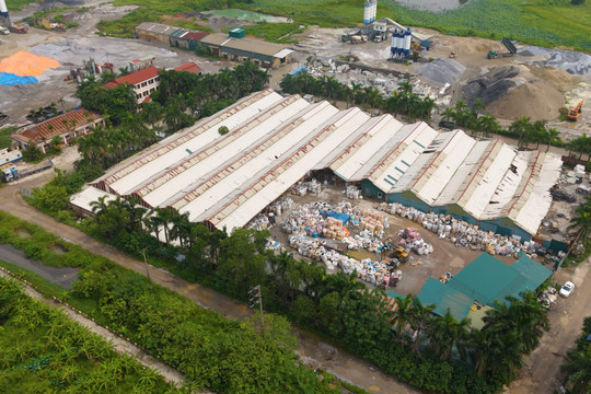 Bắc Ninh - Nhà máy gạch Tuynel biến thành nơi tập kết chất thải, phế liệu