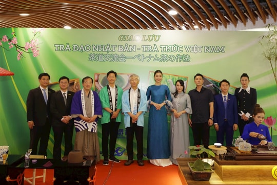 Trải nghiệm văn hóa trà tại Lễ hội Việt Nam - Nhật Bản 2024