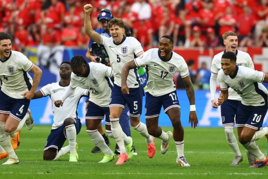 Euro 2024: Tuyển Anh lách qua khe cửa hẹp vào bán kết