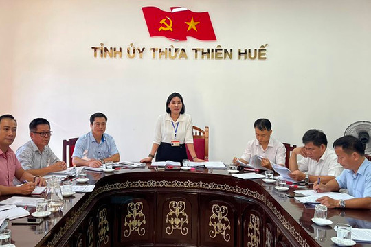 Kỷ luật Cục trưởng Thi hành án dân sự Thừa Thiên Huế