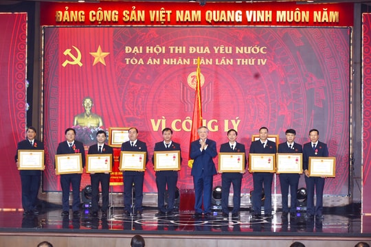Tổ chức hội nghị điển hình tiên tiến các cấp tiến tới Đại hội Thi đua yêu nước TAND lần thứ V