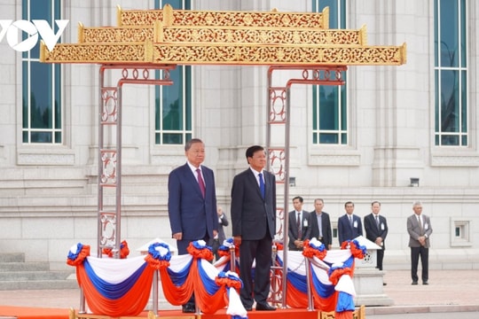 Tổng Bí thư, Chủ tịch nước Lào chủ trì lễ đón chính thức Chủ tịch nước Tô Lâm