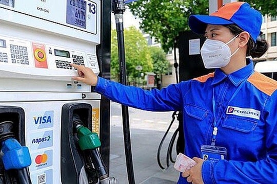 Giá xăng, dầu giảm nhẹ từ 15 giờ chiều nay