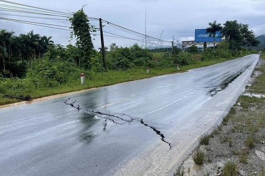 Xuất hiện vết nứt lớn trên tuyến Quốc lộ 2 (Hà Giang – Hà Nội)