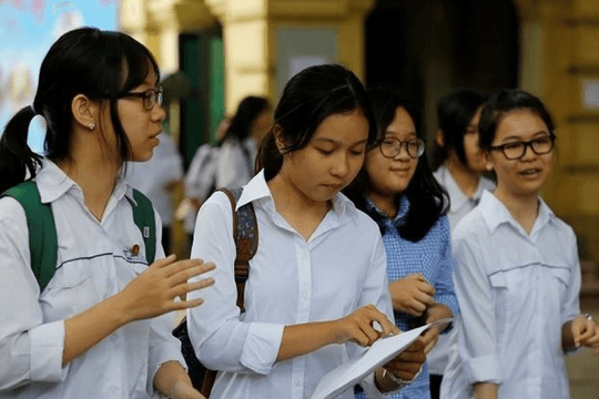 Hạ điểm chuẩn vào lớp 10 công lập Hà Nội