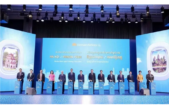 Từ 27/10, Vietnam Airlines khai thác đường bay thẳng Hà Nội - Phnom Penh