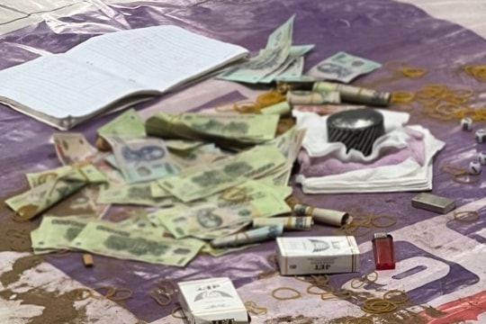 Triệt phá tụ điểm đánh bạc quy mô lớn tại Cồn Én