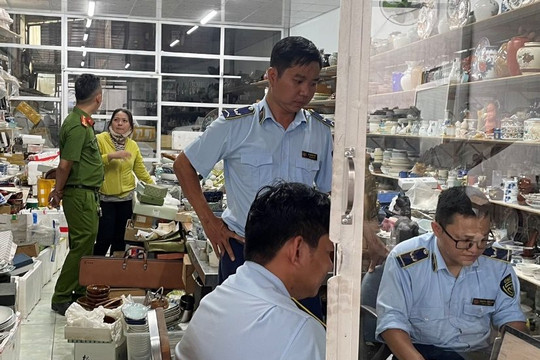 Hàng ngàn sản phẩm “mù” xuất xứ được bán trên mạng