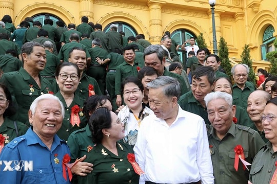 Chủ tịch nước: Thanh niên xung phong là biểu tượng sáng ngời của thế hệ trẻ