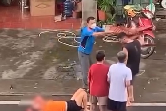 Chồng chém vợ ở Lào Cai rồi tự gây thương tích