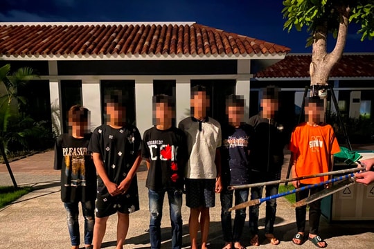 Ngăn chặn 7 thanh niên cầm vũ khí tự chế ‘giải quyết mâu thuẫn’