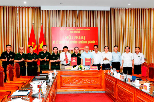 Đắk Lắk: Bộ đội Biên phòng và Sở Y tế ký kết quy chế phối hợp công tác kết hợp quân dân y