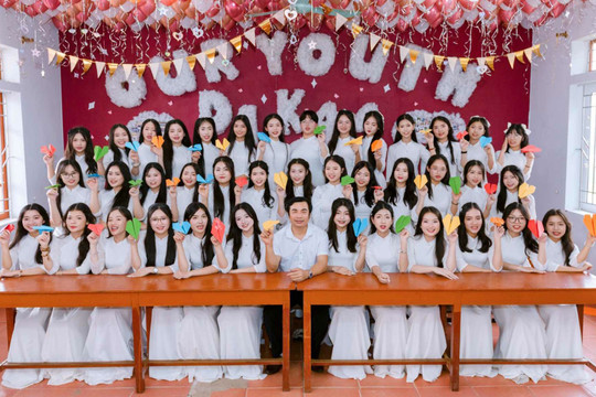 Bí quyết học giỏi của nữ sinh “trường làng”